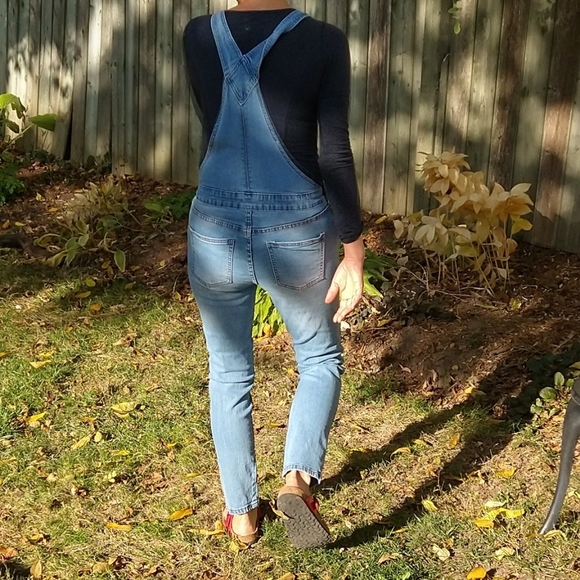 Size Xs blue jean overalls - Picture 7 of 17